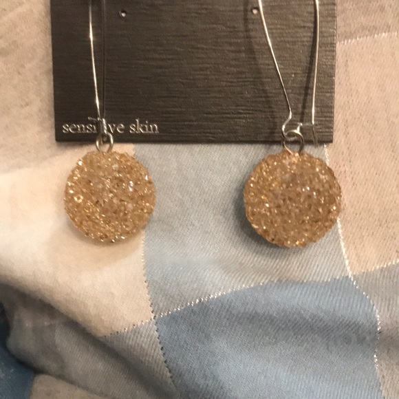 Cézanne earrings - Picture 4 of 4